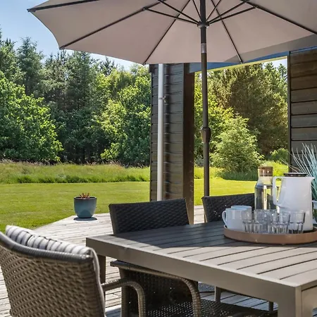 Dyke - 1-5km From The Sea By Interhome *